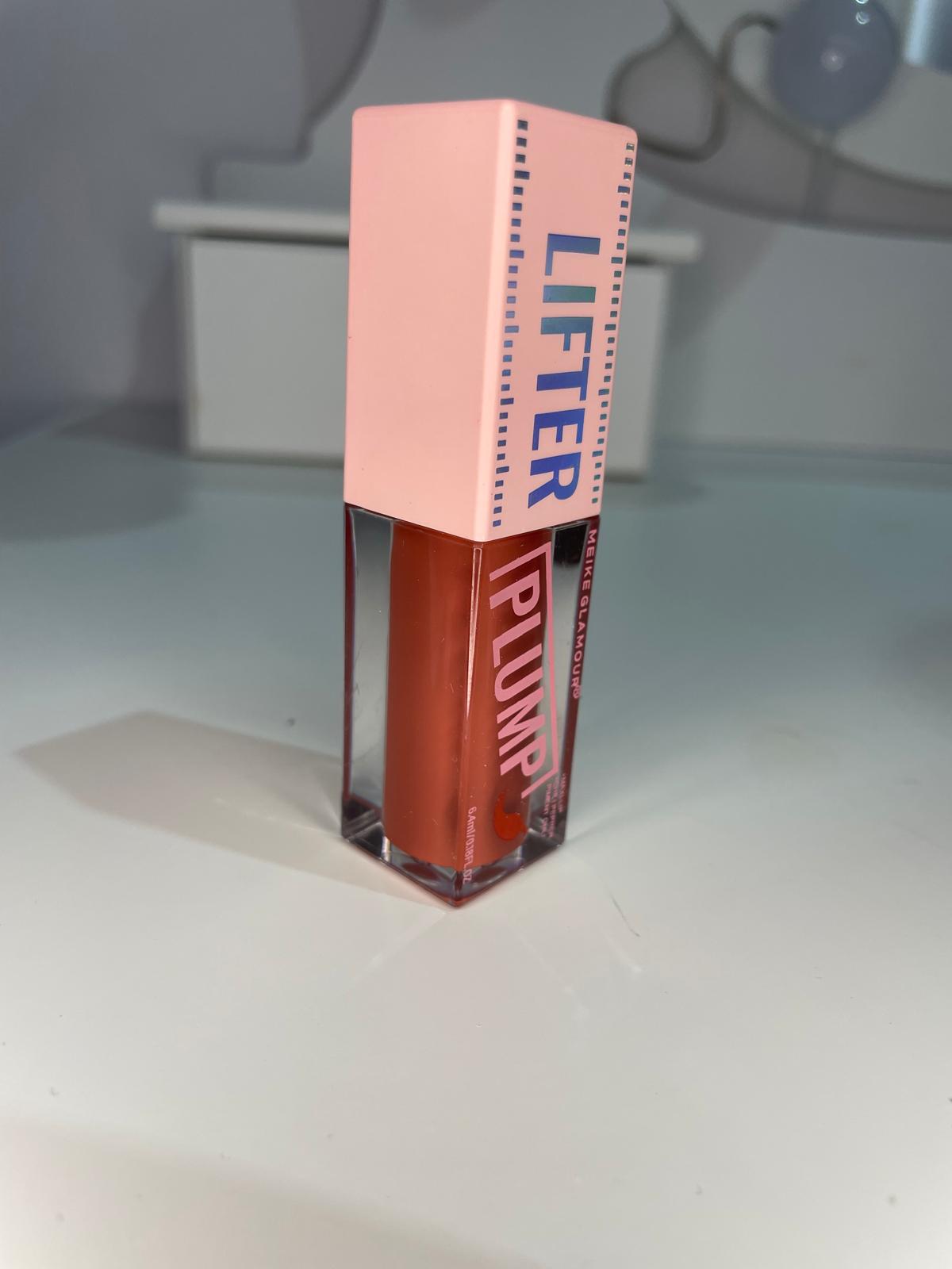 Lip Gloss Plumper cu chili